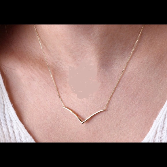 14k Gold V Shaped Chevron necklace 18”